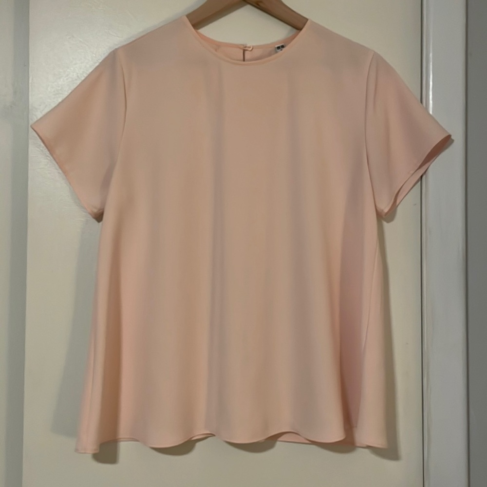 Pink Uniqlo top, size medium